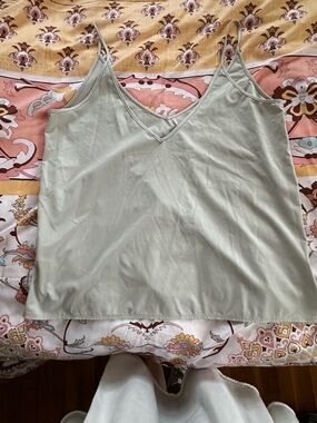 Vouri cream V-Neck Spaghetti Strap Tank Top - Women's size M